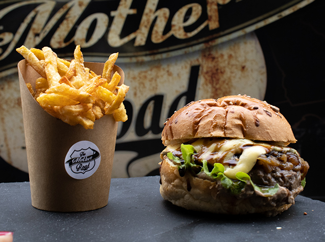 Burger fait maison à Reims avec viande locale et pain artisanal